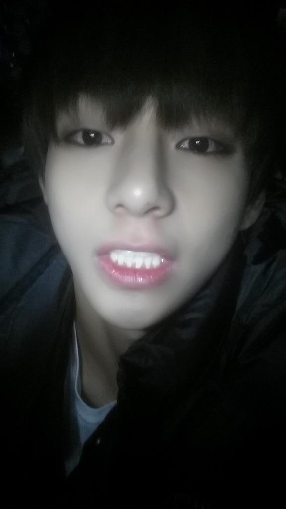 luv_kimv486's tweet photo. 뷔가 좋은 이유....1
꾸준히 잘생김 https://t.co/Rb5U3wjXH2