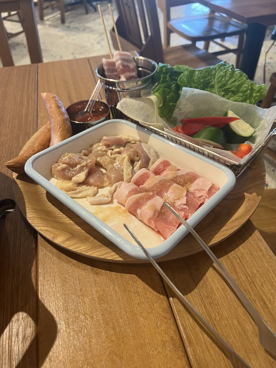 kimihito_f's tweet photo. 横浜モアーズ 食べ放題BBQガーデン
4/25グランドオープン
今日はレセプション
酒好きも大食いの方もオススメです！

https://t.co/0aDSM7FM1N https://t.co/ALaaOVmBDX