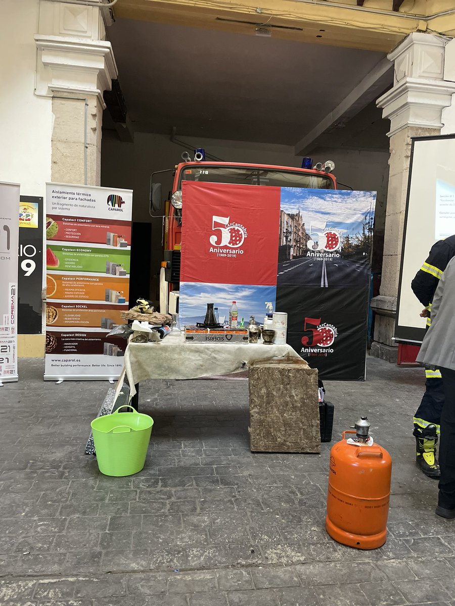 CafCantabria's tweet photo. #Incendios el mayor peligro el MOXIDO DE CARBONO hay q aislarse y tapar rendijas Ojo donde te vean para favorecer rescate #APTB nos dan consejos q pueden salvar nuestra vida @CgcafeAaff @AlbertoRCT https://t.co/ZQVOhmZpp5
