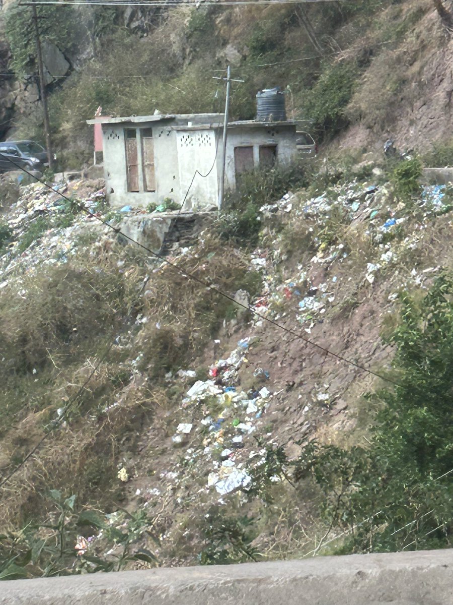 @himachaltourism @CMOFFICEHP @HTourism @CPCB_OFFICIAL why government hotels and guesthouse using disposables ,for sit down places .hills are getting ruined and the government is not able to reduce or take action. The locals are also not educated about reducing garbage