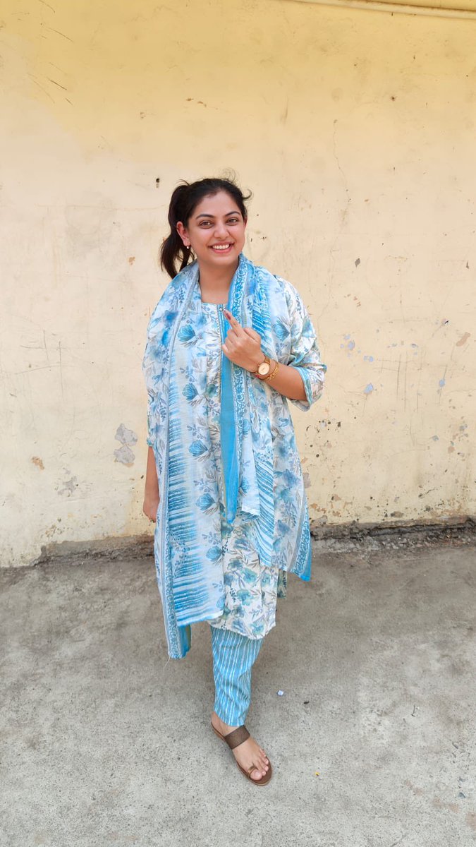 🕥 12.15 pm | 19-4-2024 📍 Umred city

I voted, what about you?

Exercise your right, shape your future. Every vote counts! 🗳️
#maharashtra #votefornation #loksabhaelections2024  #LokSabaElections2024 #ramtekloksabha