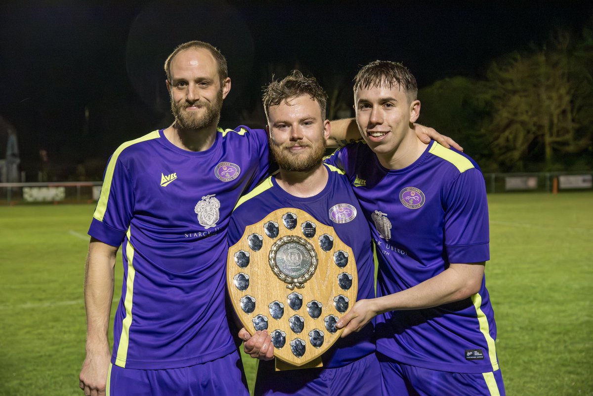 LetcombeFC's tweet photo. CHAMPIONS 💜🏆🍾 https://t.co/KKKENNwUpD
