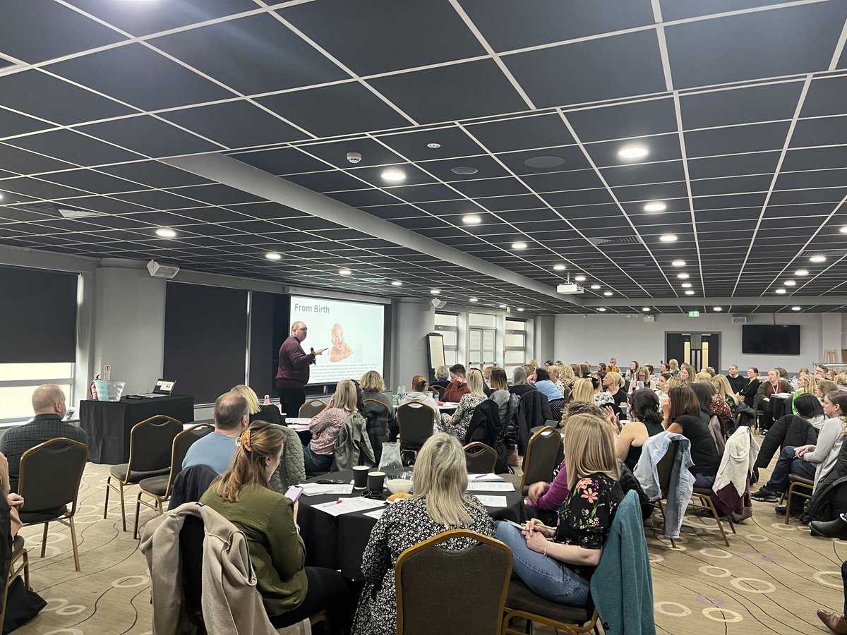 HumberEdTrust's tweet photo. Thrilled to be listening to Dr Aaron Bradbury talk about nurturing and developing the social and emotional aspects of child development so children can truly belong and thrive. #EYFSConference @thrivetrust_UK https://t.co/WNqQPkXjSk