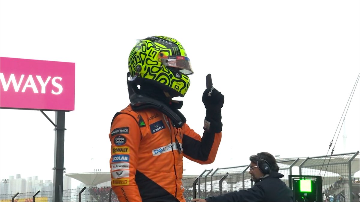 F1's tweet photo. That's right, @LandoNorris! ☝️

#F1Sprint #ChineseGP https://t.co/sQP0g815mU