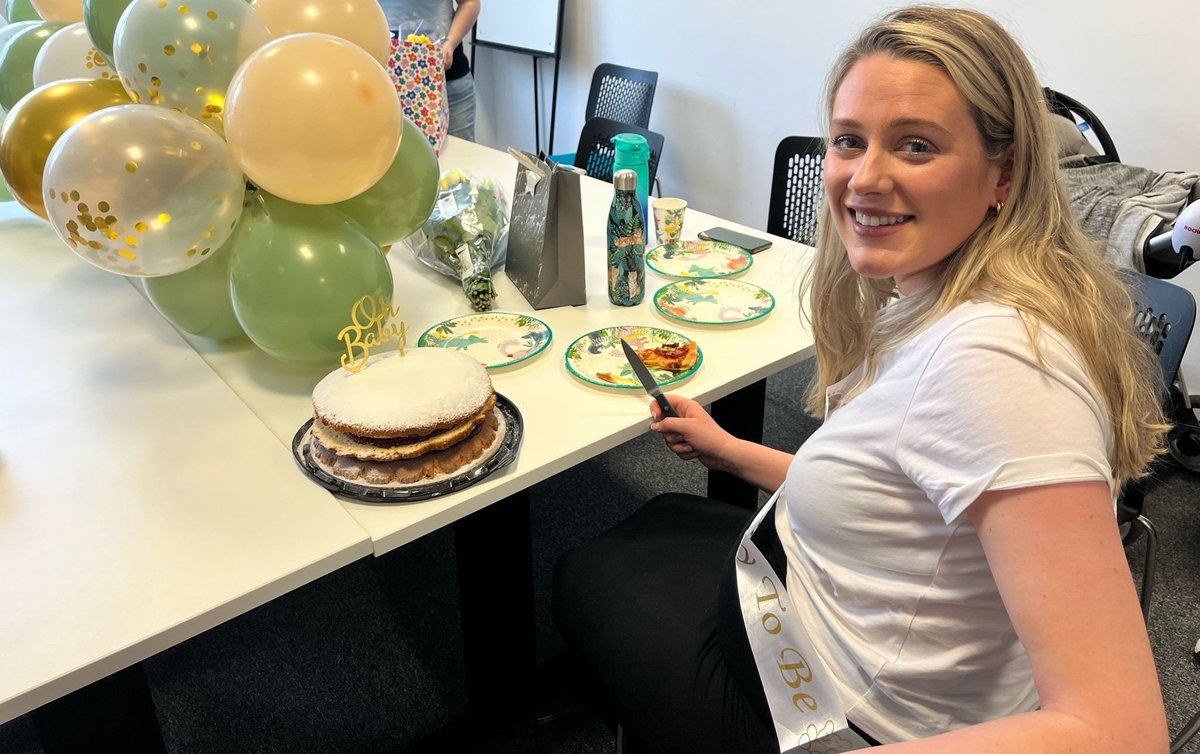 Yesterday we spent time celebrating our wonderful Direct Entry Programme Lead @RChuinn & her pending arrival as she starts her maternity leave 🤍 Incredibly excited to meet the newest addition to the #TNAmagic team 💛