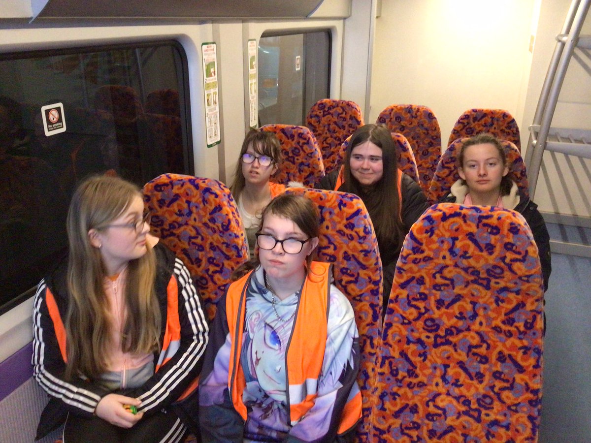 TirMorfa's tweet photo. Famau has been learning about safety at home, in the local environment, at the beach, at the train station and when crossing the road @DangerPointLtd #ytmfamau #ytmHCI #ytmACL #ytmEIC https://t.co/xCcMov91PC
