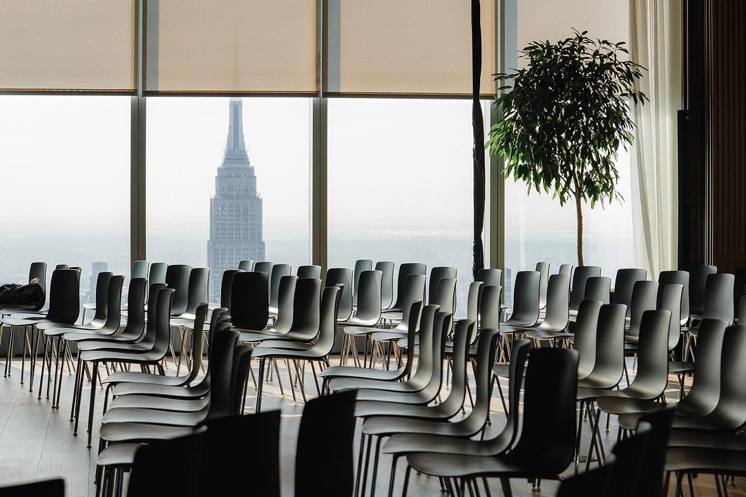 Talking Galleries tweet media