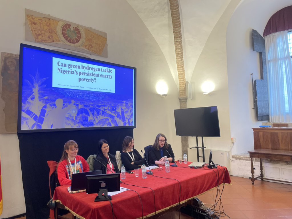 What is the solution and for whom is that solution? Many times what’s is pitched as a solution for Germany causes a problem for example to Namibia @tinaleeinberlin sharing our investigative approach to solutions journalism #ijf24 <a href="/journalismfest/">International Journalism Festival</a> with <a href="/ejcnet/">European Journalism Centre</a> <a href="/soljourno/">Solutions Journalism Network</a> <a href="/AFP/">AFP News Agency</a>