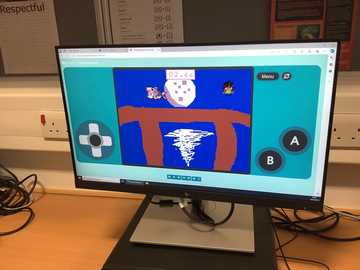 FHSComputing's tweet image. S1 enjoying coding in Makecade Arcade and downloading their completed games onto our @KittenBot1 Meowbits 

#weareFHS #FHSDigiLearn