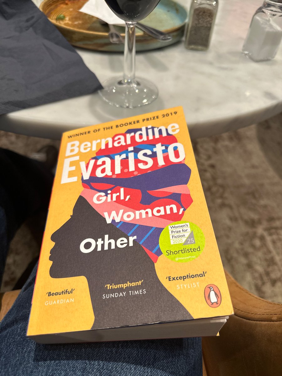 mhinganzima's tweet photo. At my usual bookstore (airport @PocketShopSWE ) I dared to say the silent part out loud today. She asked what I am looking for this time.
I said “ books written by women who look like me”
And she delivered as well as she could. I appreciate!
#MeIRead @BernardineEvari https://t.co/kic40JKUn8