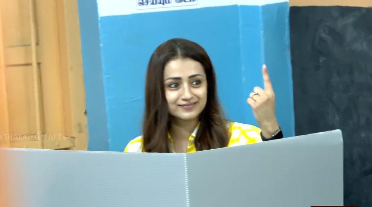 #Trisha cast her vote for the #LokSabhaElections2024    

#TrishaKrishnan @trishtrashers #KollywoodCinima #Elections2024