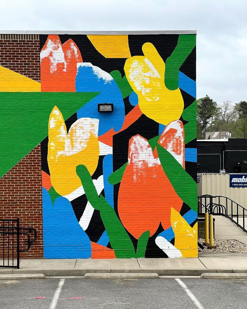 streetartUS's tweet photo. #Streetart by #Murone @mur0ne in #Williamsburg, Virginia, USA, for #BrandedArts @brandedarts
Photo by @mur0ne
More pics at: https://t.co/E3mWd2IEzd
Via @cultureforfreedom @barbarapicci 

#streetartWilliamsburg #streetartVirginia #streetartusa #usastreeta… https://t.co/lmUplA0OeW https://t.co/aM60tbJBIX