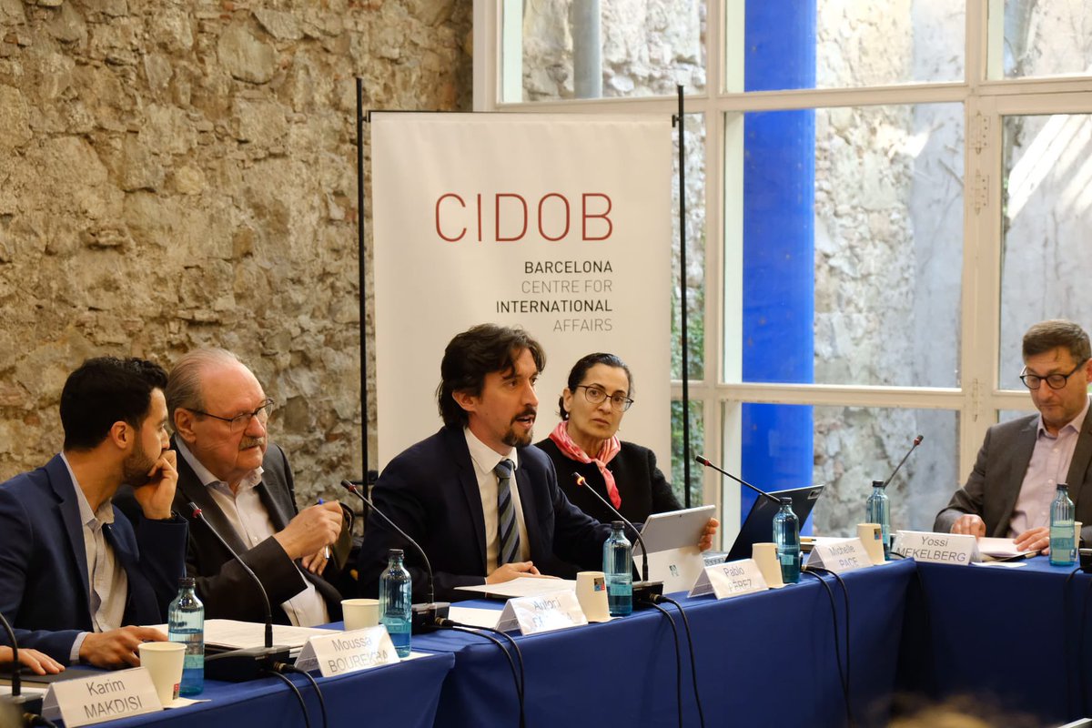 CidobBarcelona's tweet photo. Amid ongoing conflict in Gaza and escalating violence, is it credible to discuss peace? Today at CIDOB, the #ForeignPolicyDialogues explore the conditions under which we could envision credible negotiations for a political resolution of this conflict
🔗https://t.co/TgthbFpAgF https://t.co/qOUpJl4qhi