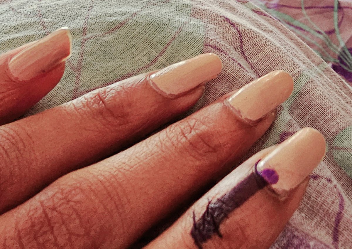 My polling officer, a sweet lady, did not want to ruin my nails and in her eagerness to protect them, she let it go with the indelible ink. She wanted to know if my nails were real, and I said, yes ofc, she was impressed and trust me, this is the kind of small talk I live for.