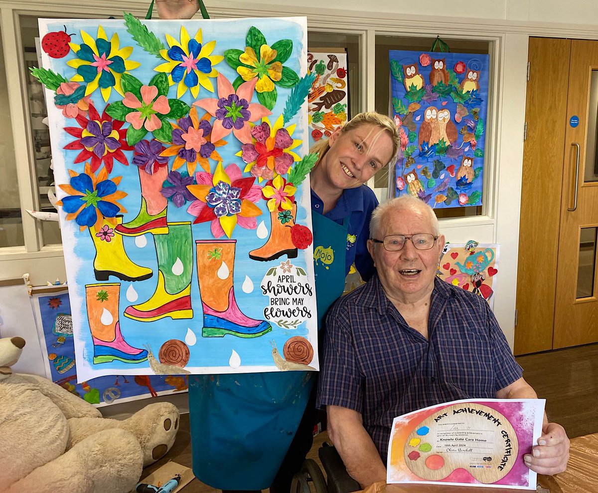 CoventryMojo's tweet photo. Fab #AprilShowersBringMayFlowers themed @creativemojo masterpiece has been painted by the lovely, talented residents @AveryHealthcare #KnowleGate #CareHome #Knowle #Solihull. Experimenting with lots of bright colours #KeepingResidentsActive #CareHomeActivities #carehomefun https://t.co/EAg0OOqp6d