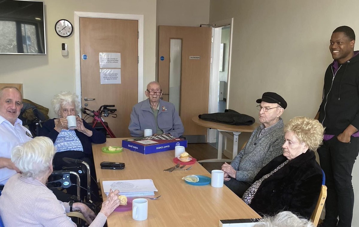 Our 1st dropin session at Buckingham Park Community Centre in partnership with Anchor’s Buckingham Lodge Care Home @AnchorLaterLife was a great success.Come today -from 1.15pm to 3.Tea/cake.Games.Great company! Open to all in Buckingham Park, Watermead & Berryfields