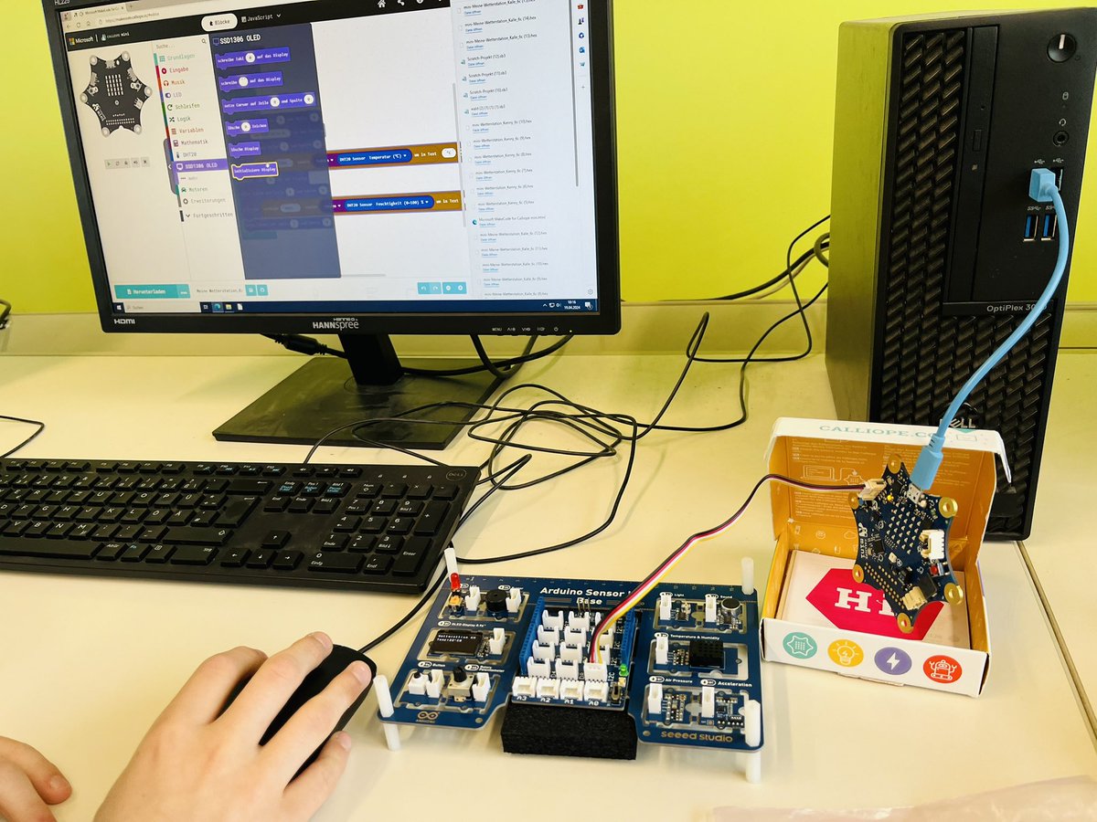 r_schulz_maker's tweet image. Messwerterfassung mit @CalliopeMini und @arduino Sensor Kit im #Informatikunterrricht. Unser #CodingForClimateAction -Umweltprojekt nimmt wieder Fahrt auf. Den Schülerinnen und Schüler scheint es zu gefallen. #MINT #STEM #Mvedu #DigitaleKompetenzen #DHT20

youtube.com/shorts/PD2PCP9…