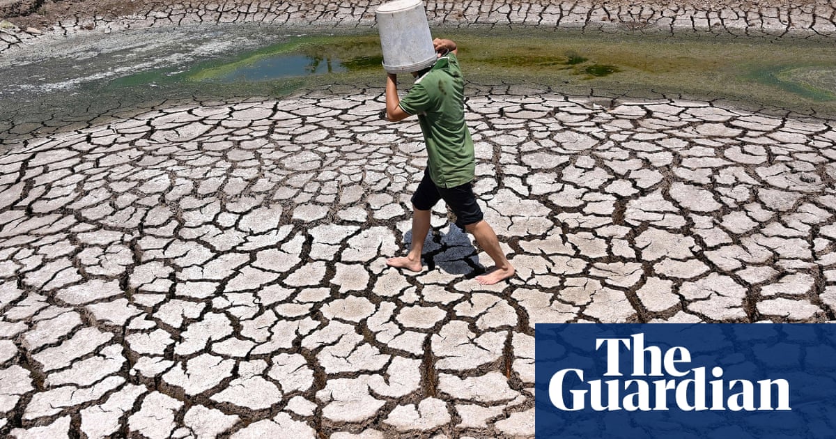 Climate Crisis apparently set to drop average world incomes by 20% as cost of environmental damage bites This will require a reimagining of money, labour and support, an situation where a #BasicIncome could do a lot of good zurl.co/0Hph