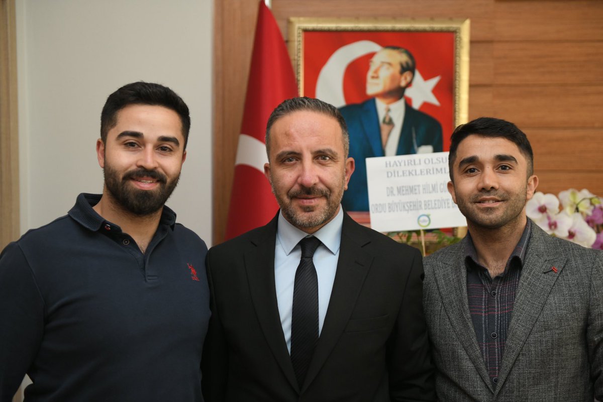 Geçmiş dönem AK Parti Ordu İl Gençlik Kolları Başkanımız Seçkin Baybaba bizlere hayırlı olsun ziyaretinde bulundu. 

Kıymetli Başkanıma nazik ziyaretleri için teşekkür ediyorum.