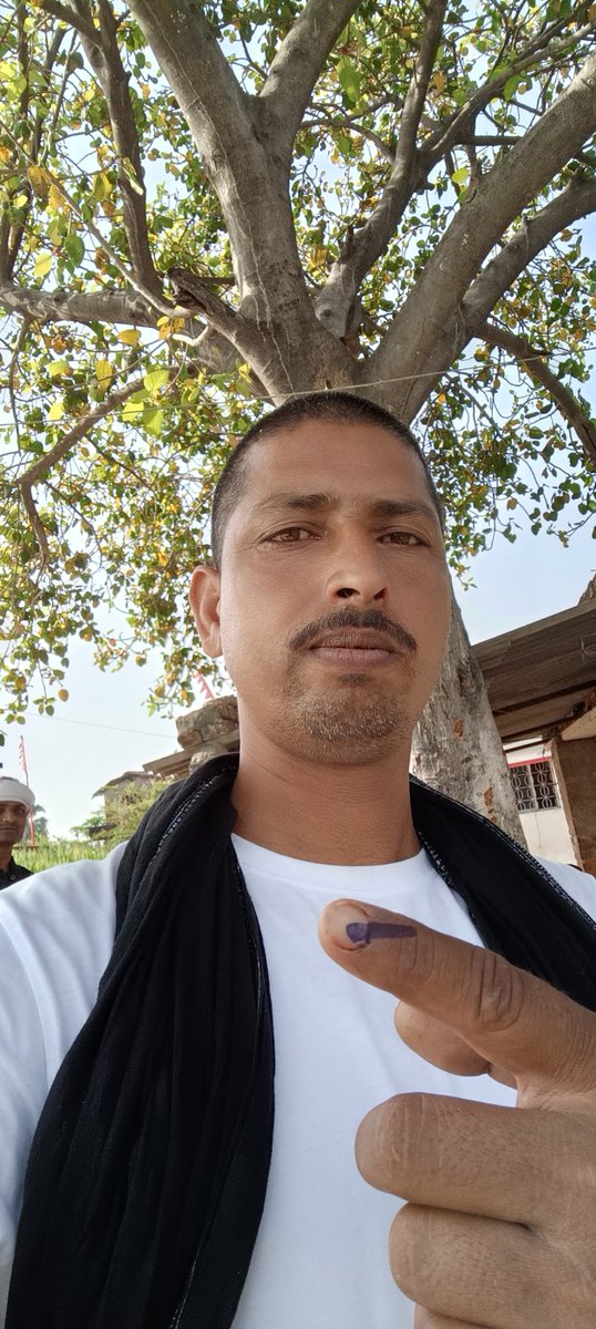 chandra76326298's tweet photo. Vote fore bjp https://t.co/DfLqkb914Z