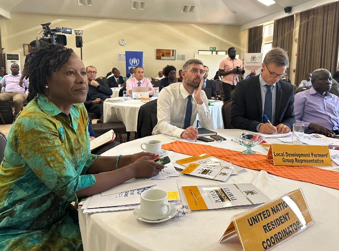 Support to 🇺🇬 as Africas largest refugee host is a key element in 🇩🇰 engagement. 🇩🇰 Embassy represented by dep ambassador @AdamSpliid attended @CrrfUganda steering group meeting led by @OPMUganda . Productive discussion on CRRF strategy & integration of refugee issues in NDP IV.