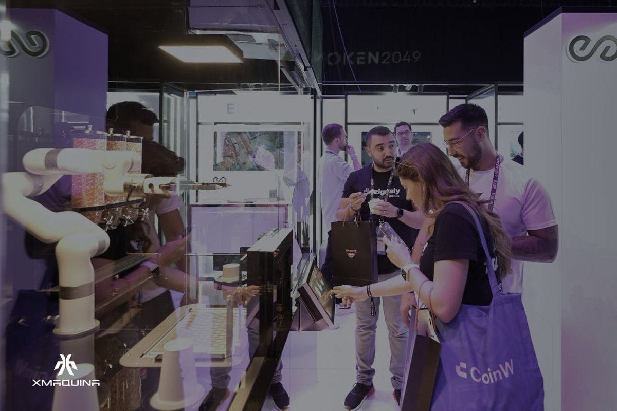 At #TOKEN2049 and in need of a coffee? ☕️

Have it made by the world’s first tokenized autonomous Robo Café 🦾

Join us and @eloop_network at the <a href="/peaqnetwork/">peaq</a> booth!