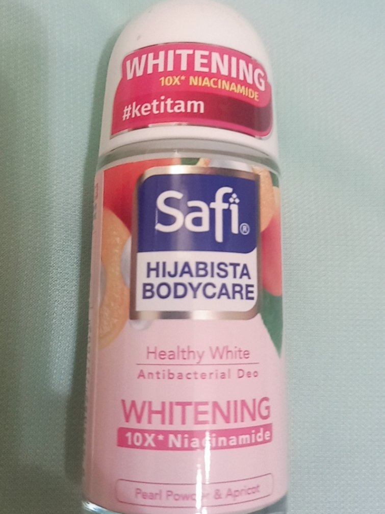 @emsdrc_ @trulyihing u try tukar deodorant yg boleh bantu mencerahkan, so after wax/cukur takdelah tiak tu gelap sgt
cari yang ada bahan Niacinamide macam Safi Hijabista punya ni
