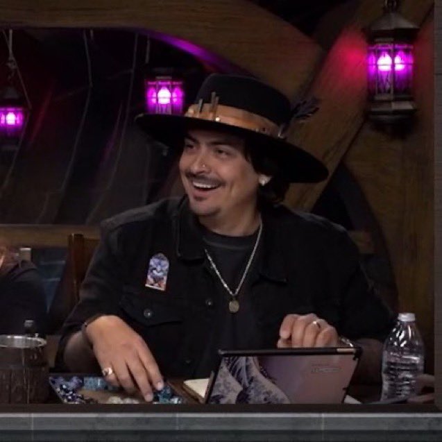 fortunewindss's tweet photo. I missed him so much oh my god I missed him so fucking much so so so so fucking much #criticalrolespoilers https://t.co/YiCmvsmjAR