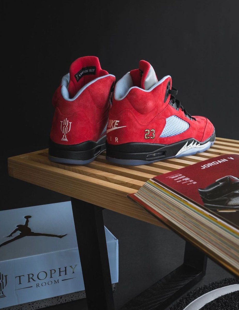 jordan 5 retro trophy room university red