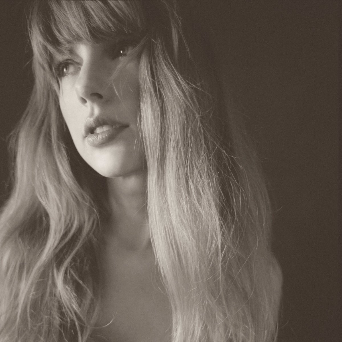 TSwiftNZ's tweet photo. 🎶 | “And I’m pissed off you let me give you all that youth for free.” 

— Lyrics from So Long, London https://t.co/vsodpKXMFo