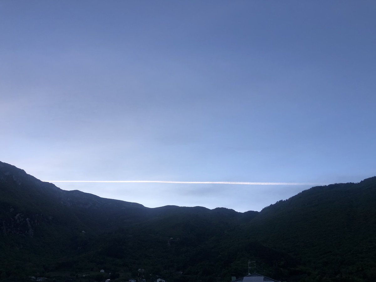 Una linea che unisce la #montagna, come un ponte