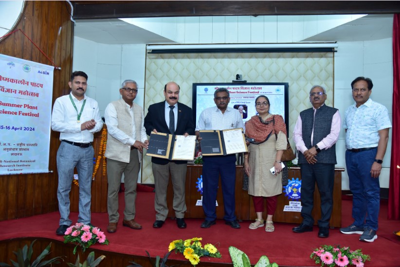 We are delighted to share that the National Botanical Research Institute (CSIR-NBRI) and Amity University Lucknow Campus have officially entered into a Memorandum of Understanding. #AmityLucknow #MOU #Research #AmityUniversityLucknow #CIMAP #CSIR #Innovation #AmityUniversity