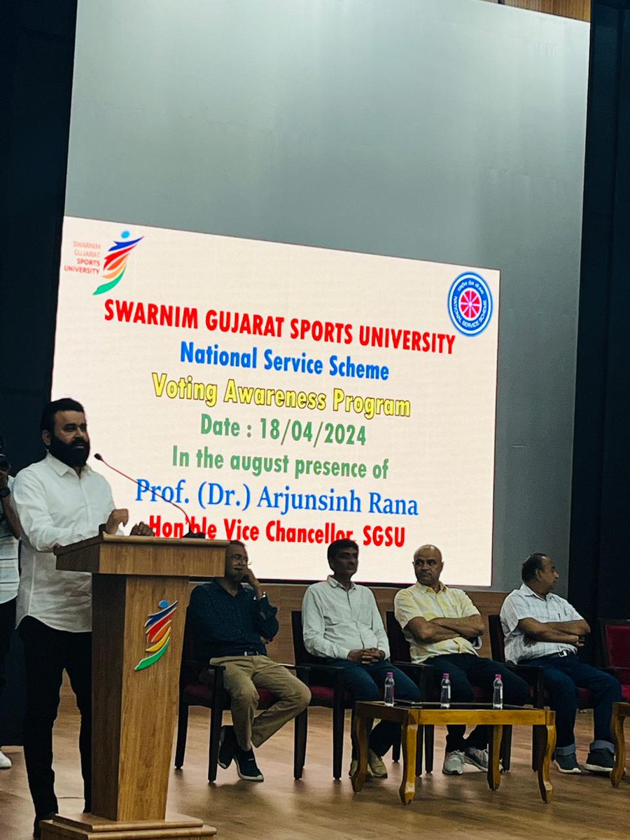 આજ રોજ તા.૧૯.૪.૨૪ના રોજ સ્વર્ણિમ ગુજરાત સ્પોર્ટ યુનિવર્સીટી ખાતે મતદાન જાગૃતિ કાર્યક્રમ મેં.વાઇસ ચાન્સેલર અર્જુનસિંહ રાણા સાહેબ...તાલુકા વિકાસ અધિકારી,ડેસર વહીવટી સ્ટાફ તેમજ ખૂબ જ મોટી સંખ્યામાં યુવા જાગૃત યુવાનોની હાજરી સાથે યોજાયો..<a href="/ECISVEEP/">Election Commission of India</a> <a href="/CollectorVad/">Collector & DM Office Vadodara</a> <a href="/SdmSavli/">SDM & Prant Officer Savli</a>