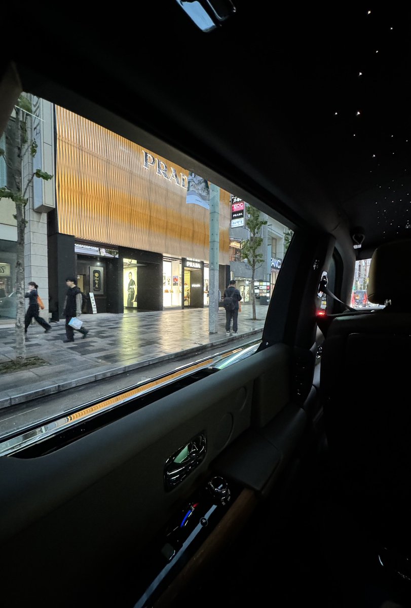 #ROLLSROYCE
#PHANTOMEXTENDEDSERIES2
#GINZA