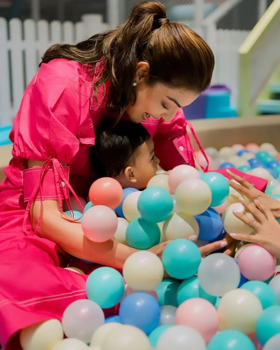 Happy Birthday Lill Munchkin! 😍😻🥰🥳
Wishing you all the love and prosperity in abundance!! 

@MsKajalAggarwal
@kitchlug

#HappyBirthdayNeilKitchlu #HappyBirthdayNeil #HBDNeil #HBDNeilKitchlu #kajalAKitchlu #KajalAggarwal #KajalAggarwalFans #KajalFans #Kajalism #Kafawa