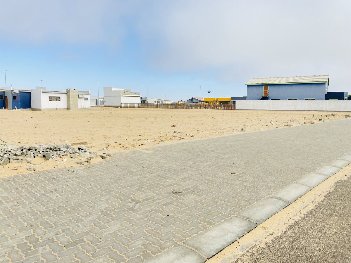 FOR SALE
General residential Erf.
Kuisebmond Ext 15
Fully serviced 
1178sqm
700m from the beach
N$ 990k
Ideal for a block of flats