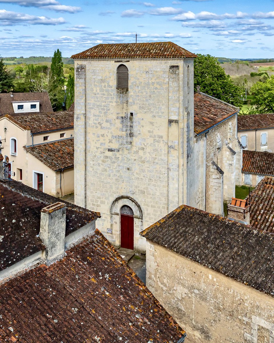 hdlfrance's tweet photo. Le charmant village de Saint-Mayme-de-Péreyrol. https://t.co/foCjvXY1Zi