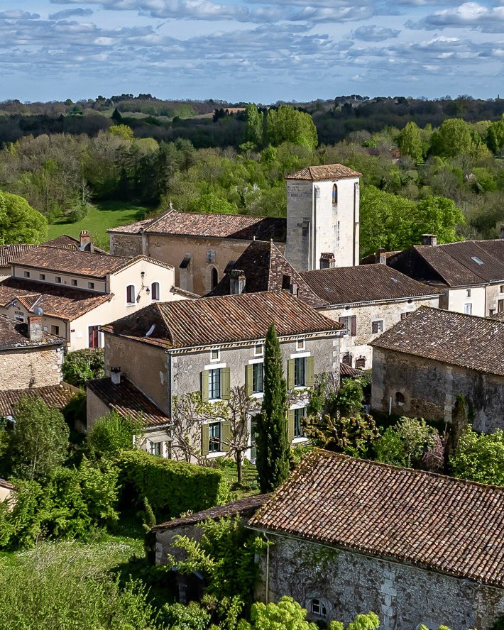 hdlfrance's tweet photo. Le charmant village de Saint-Mayme-de-Péreyrol. https://t.co/foCjvXY1Zi