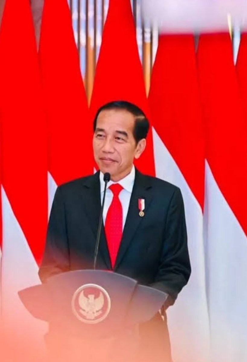 Semoga tidak ada lagi Presiden Indonesia kedepan ini sprt Jokowi..! Bagi saya cukup..! Sekua ini fatamorgana yang siap hilang hancur seketika karena jebakan utang yang hampir tak mgkn kita bayar lagi..!! kekayaan kita 11 ribu T, tapi hutang sdh hampir menuju 9 ribu T