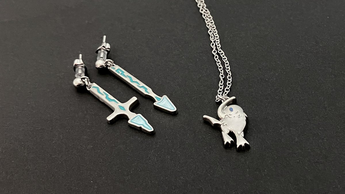 マットなメタルパーツがCOOLなアクセサリー💎 わざわいにはご注意を……🤫 #アブソル #パオジアン pokemon.co.jp/goods/2024/04/…