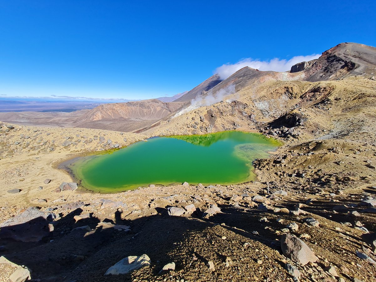 Emerald Lakes freed from weeds. Tongariro Alpine Crossing's distinctive Emerald Lakes are weed free again thanks to years of work by our staff. Read more: bit.ly/4aXDxLS