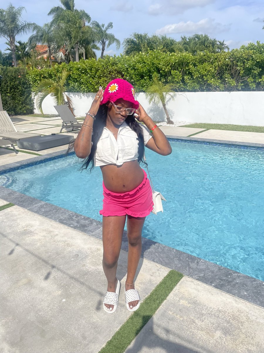 kamildiorr's tweet photo. Missing dat Miami weather😫 https://t.co/OD8J6Fto72