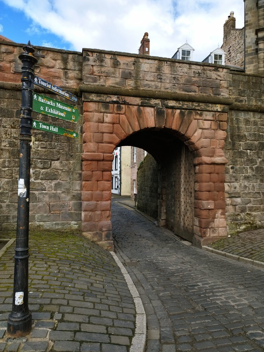 #FingerpostFriday 
Berwick town walls