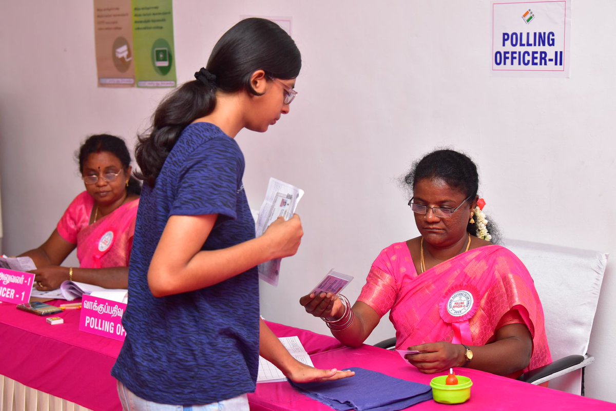 ErodeSVEEP's tweet photo. Empowering Every Vote: Experience Our Model Polling Station! 🗳️ Staffed entirely by women, this polling booth showcases the strength and leadership of women in democracy. Cast your vote and be part of the change! 
#VoteErodeVote #GoVoteTN #TNElections2024 #SVEEP #ECI https://t.co/aiYMqvJU7t
