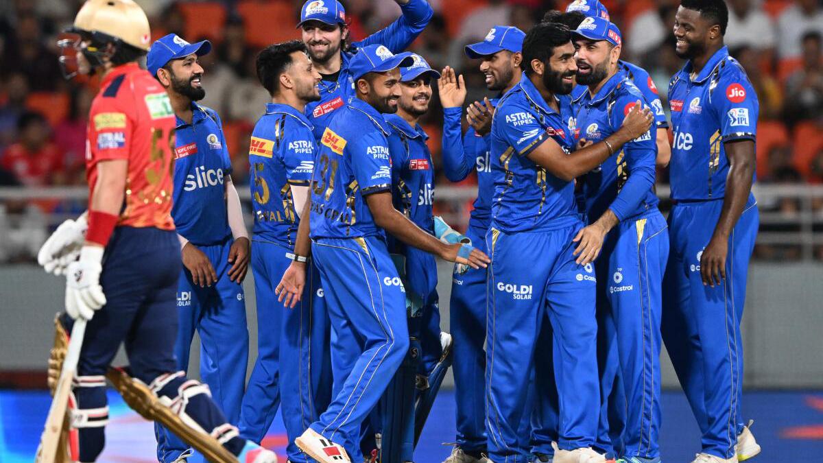 IPL 2024: Ashutosh-Shashank heroics in vain as Mumbai Indians escape with nervy nine-wicket win against Punjab Kings -  asiacup2023.co/ipl-2024-ashut… 
IPL 2024

On the 16th anniversary of the Indian Premier League (IPL), the tournament witnessed one of the most dramatic scripts that...
