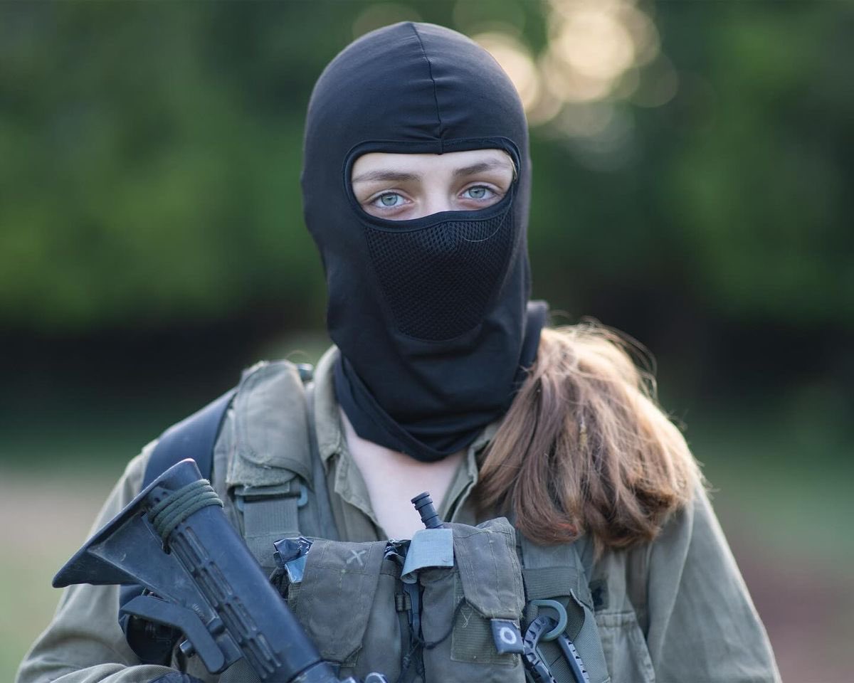 Pour la toute première fois, des femmes rejoignent l'unité de combat d'élite Yahalom d'Israël, s'attaquant aux tunnels terroristes et aux démolitions !