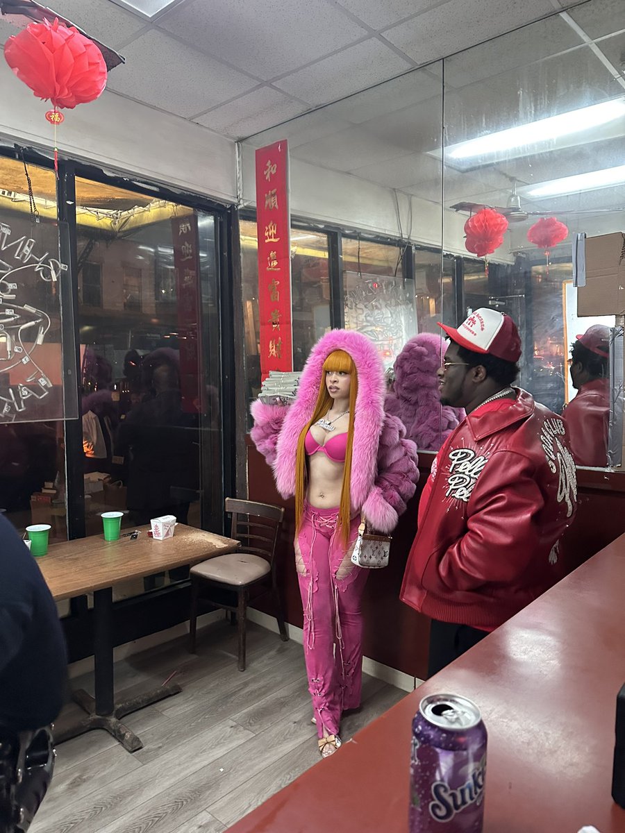 WxLLxxM's tweet image. This is our city bro. 

It’s over fr. 

The ppl have chosen they new King &amp;amp; Queen.