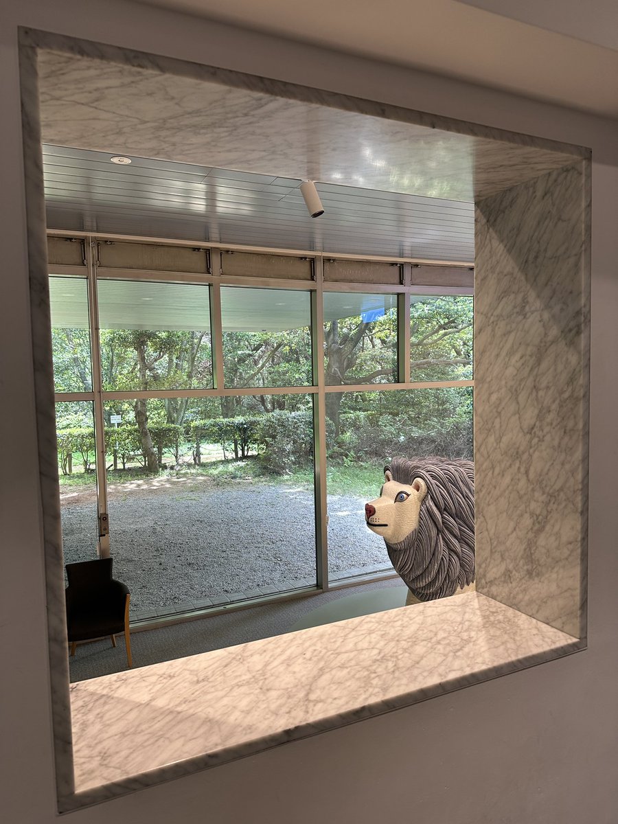 eikun1973's tweet photo. 「横山大観展」を観に、久しぶりに北九州市立美術館に来ました。黄砂のせいか、美術館から観る市内の風景がかなり霞んでました。館内の展示に三沢厚彦の作品が加わってました。
あと、磯崎新の版画作品も展示してたので観ました。来年１月には企画展もあるようなので、楽しみです。 https://t.co/13jHnx4x0H