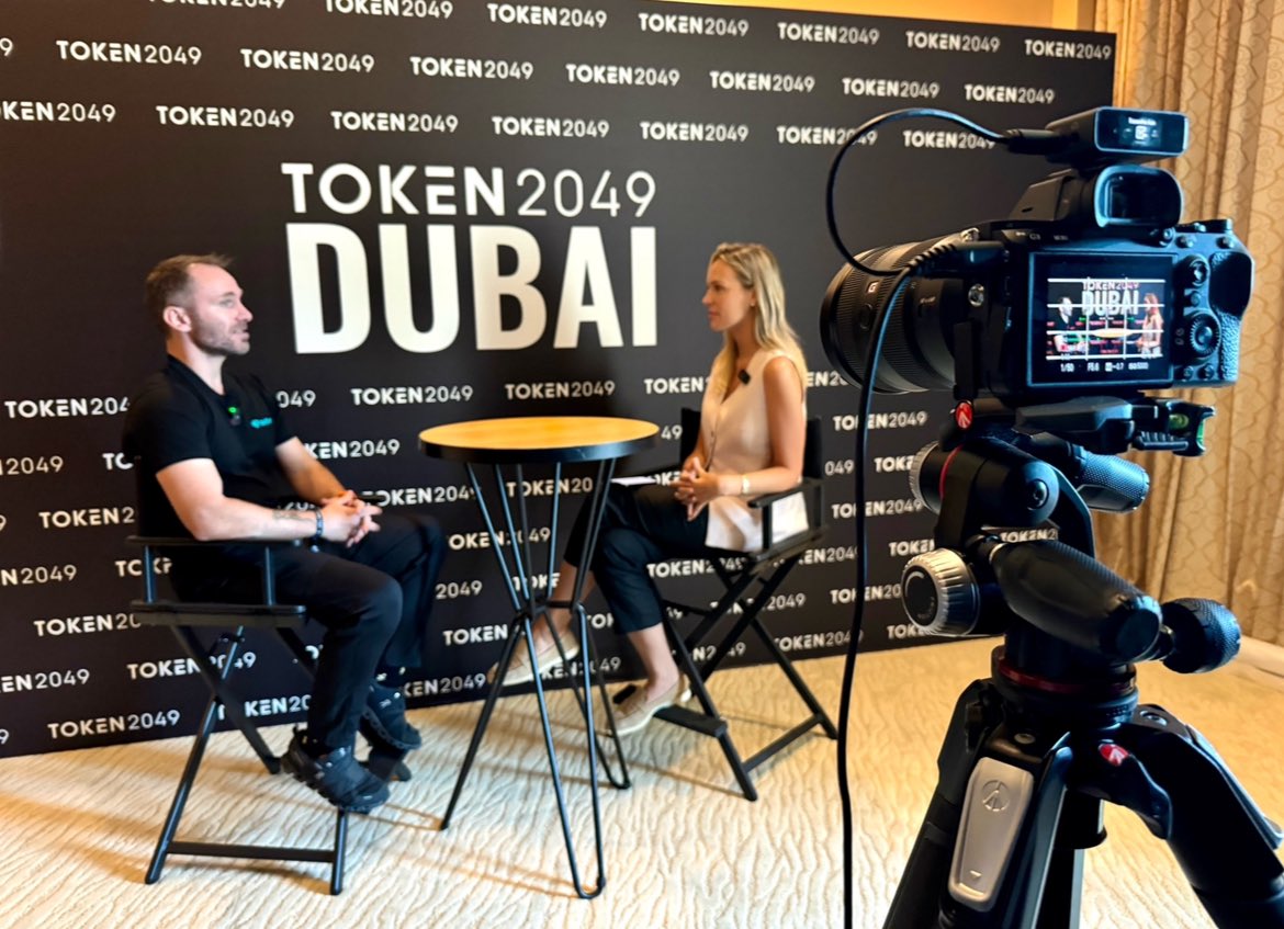TOKEN2049 highlight, speaking with @paoloardoino, CEO of Tether. Looking forward to his talk with Pavel Durov the founder of @telegram today 👀 Interview airing on @coinbureau in a few days 📸