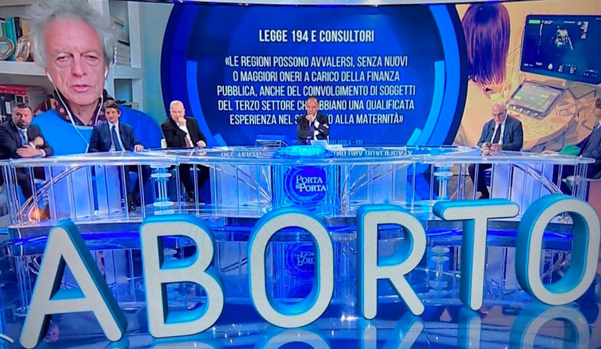 Ferula18's tweet photo. Ve lo dico con tutto il cuore.
Gli uomini devono tacere quando si parla di aborto. Muti. Non ne sapete, non capiterà mai a voi, non è fatto sul quale potete disquisire, né tantomeno legiferare.
Avete sfrantumato lo sfrantumabile.
Muti.
Grazie. https://t.co/BtuPv72lcv
